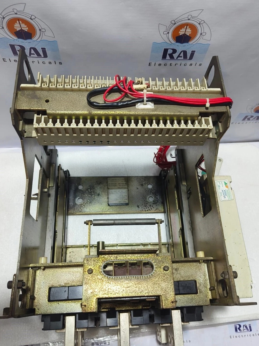 MITSUBISHI AE1600-SS 3-Pole Air Circuit Breaker ACB 1600 Amp.