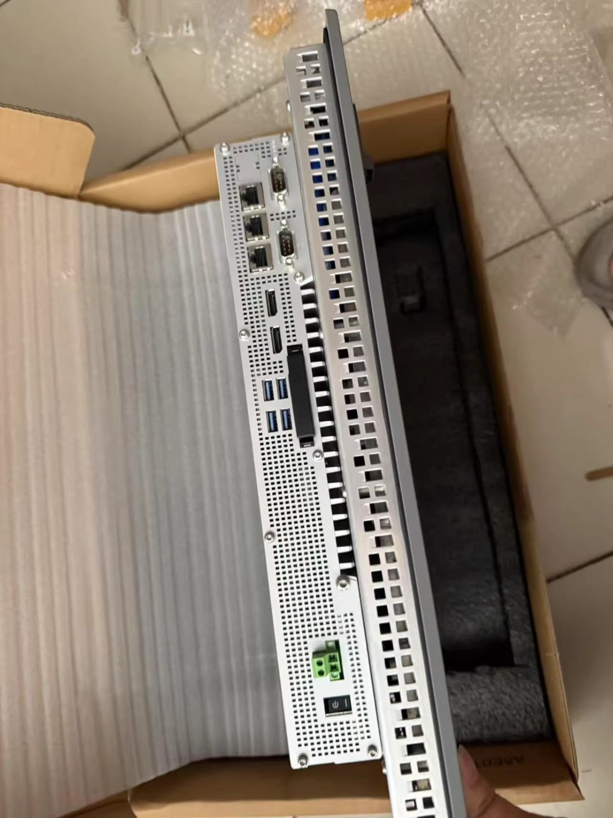 Siemens 6AV7241-5BB17-0FA0 SIMATIC HMI Panel