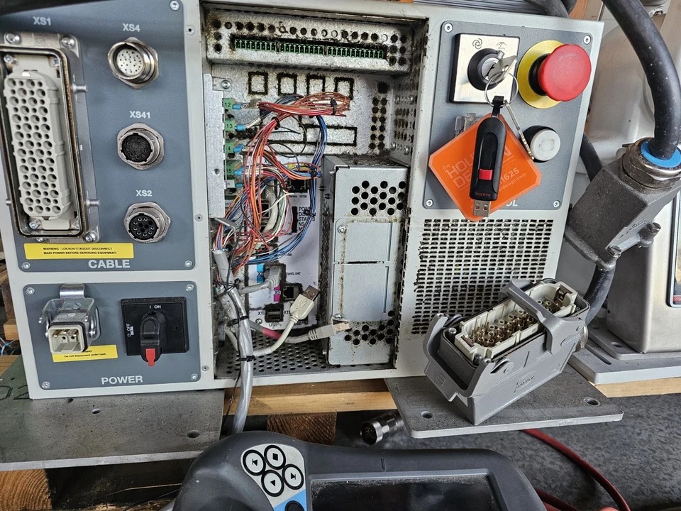 ABB IRB Robot Arm 120 3/0.6 + IRC5 Compact + Controller + LCD Screen + ML350G