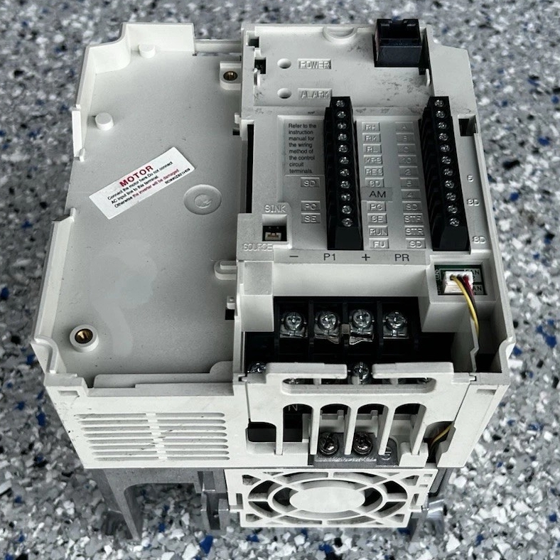 Mitsubishi FR-E520S-2.2K-E8 Inverter