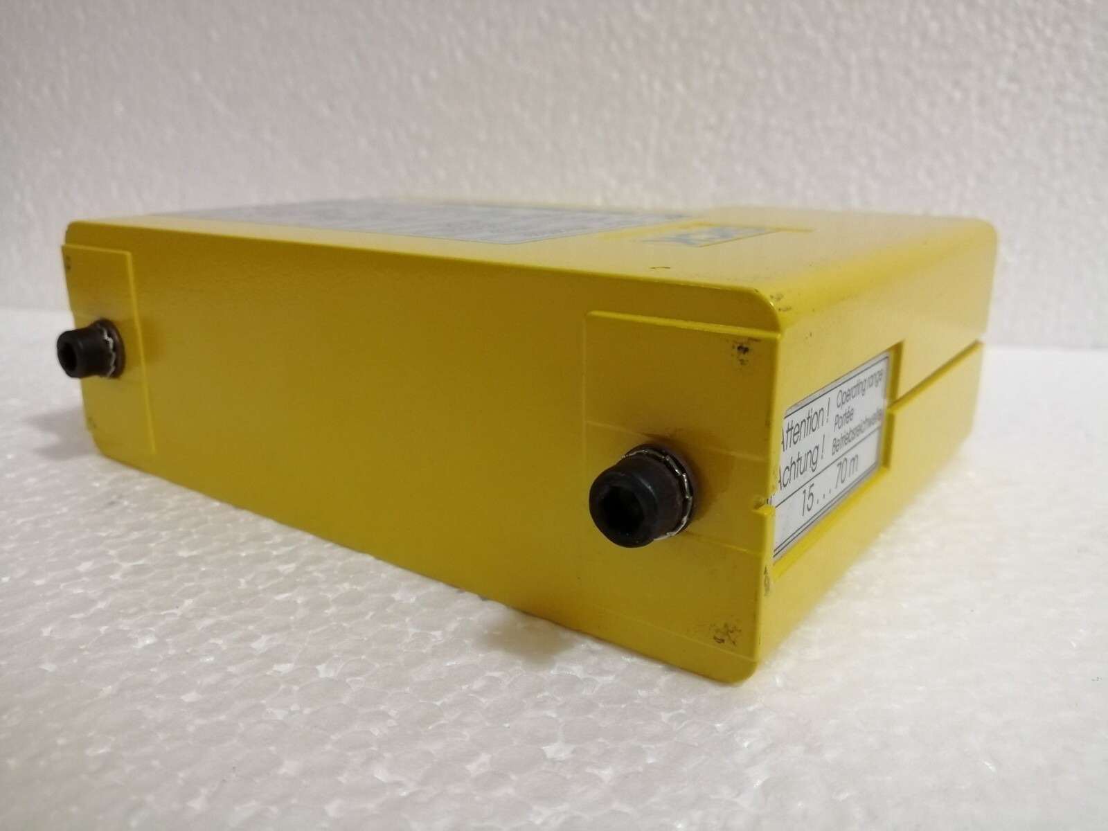 SICK WEU 26/2-231 Photoelectric Safety Switch | 1015753 | Industrial Safety Sensor | In Stock