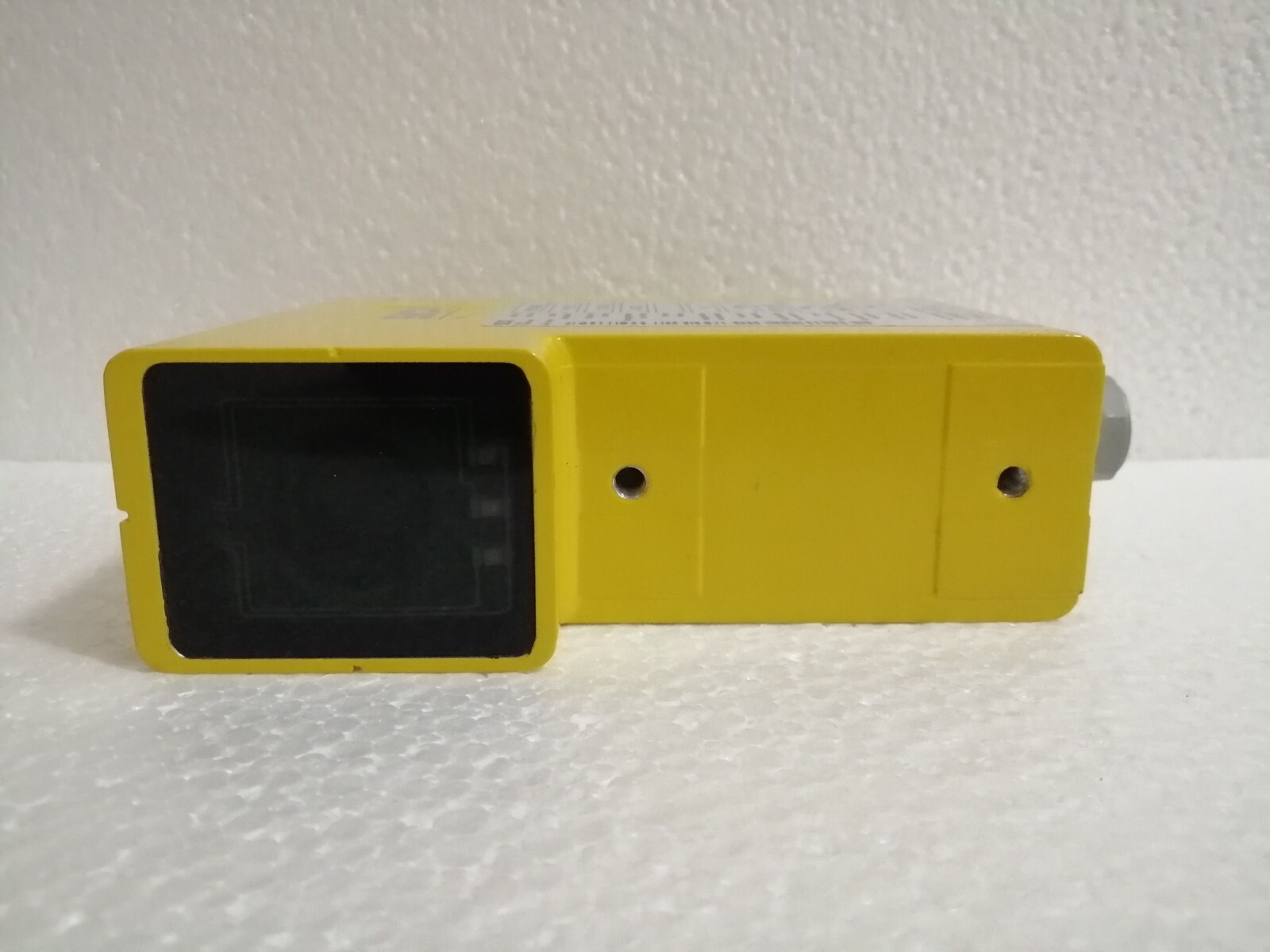 SICK WEU 26/2-231 Photoelectric Safety Switch | 1015753 | Industrial Safety Sensor | In Stock