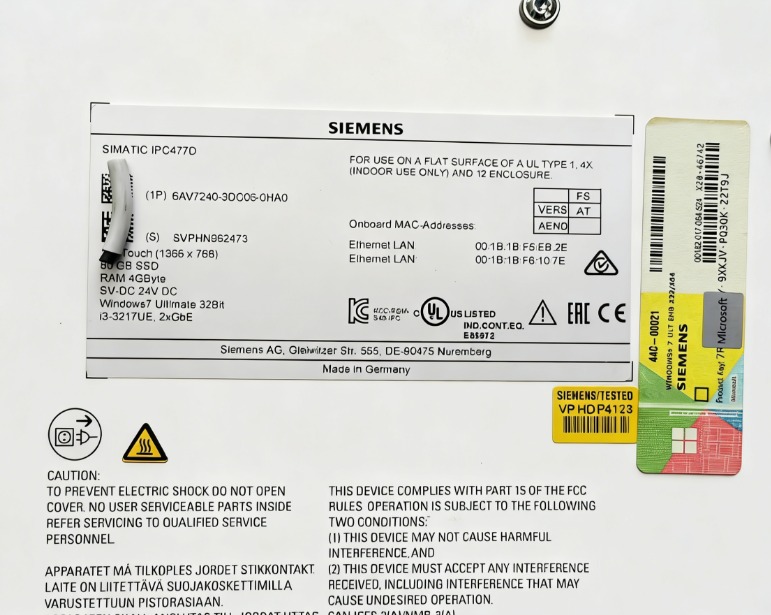 Siemens SIMATIC HMI Panel 6AV7240-3DC06-0HA0 Operator Panel
