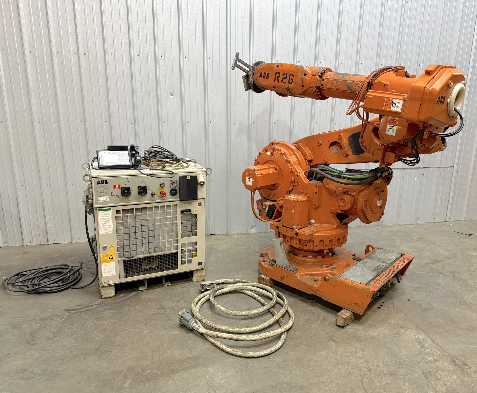 ABB IRB 6600-225/2.55 Robot with M2000 Control 225 Payload 2.55m Reach