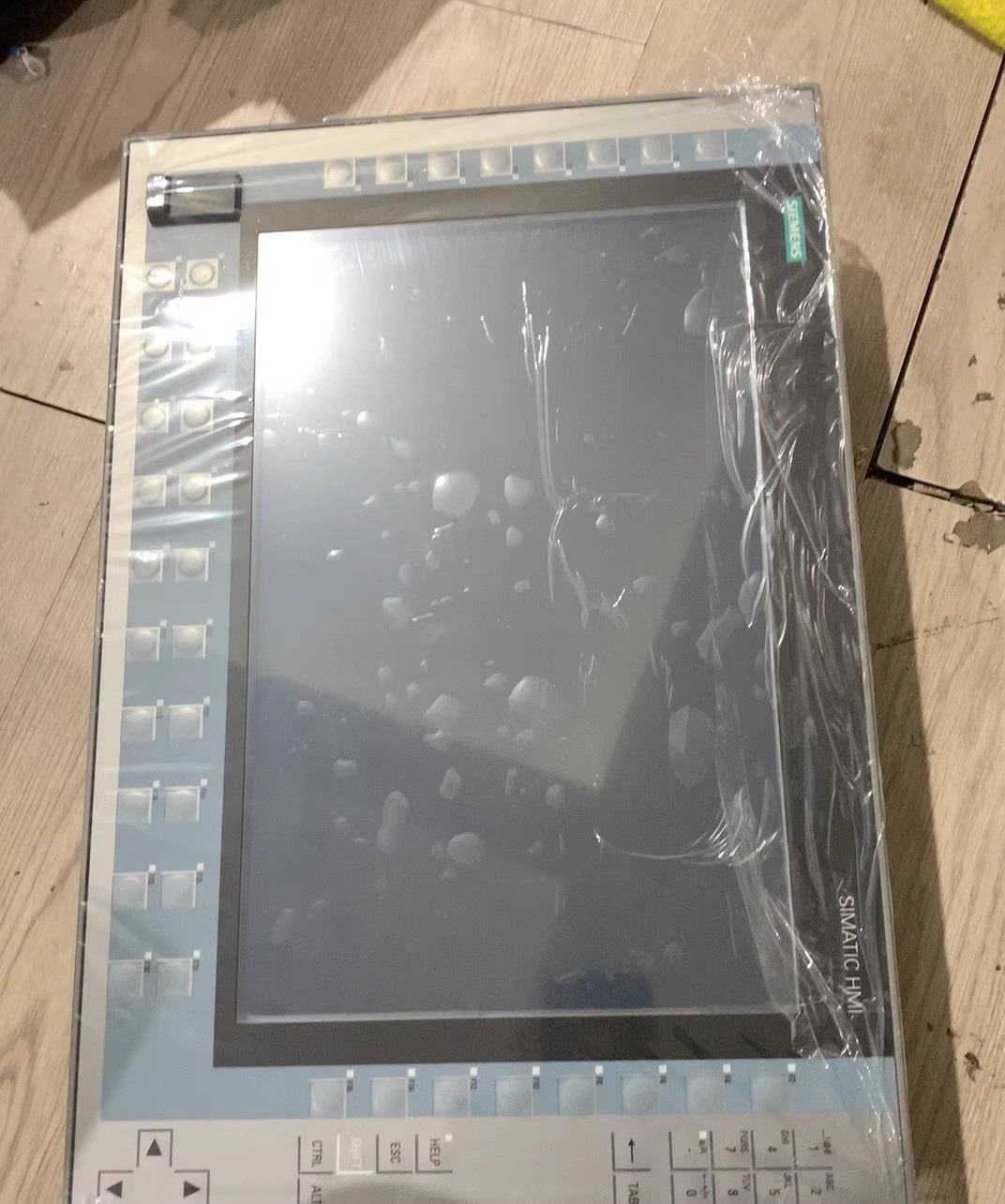 Siemens 6AV7240-1CK06-0HA0 SIMATIC HMI Panel