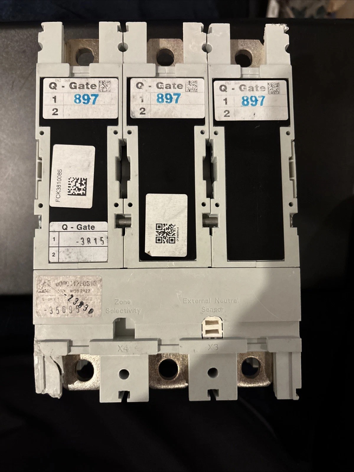 ABB SACE TMAX XT5 H 400 - ABB 400 amp breaker XT5HU340AFYN000XXX
