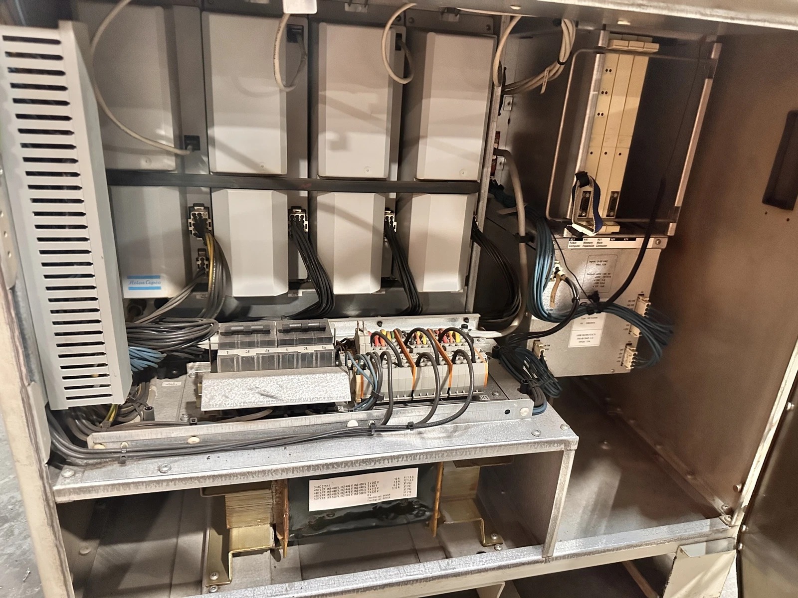 ABB IRB6400 - 2.4m Robot 150Kg Payload, S4C M97A Control System Teach Pendant