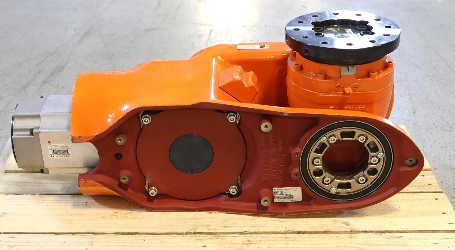 ABB ROBOT IRB 6600 TYPE1 FOUNDRY 175KG WRIST 3HAC58127-3